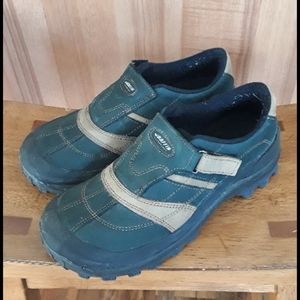 BAFFIN duck shoes size 9.5